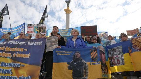 Право на достоинство. Как семьи пропавших на фронте военных ищут родных и борются за правду