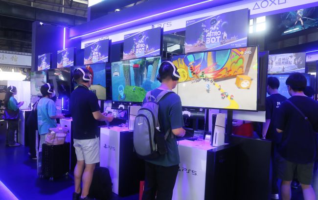 От ужасов до футбола: PlayStation объявила список игр на апрель