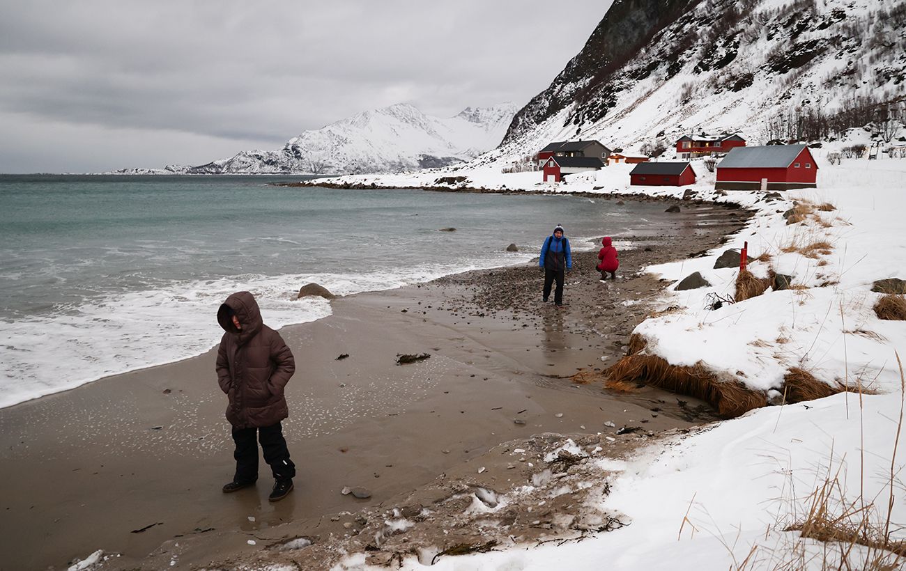 Темрява та морози: які звички фінів, норвежців та шведів допомагають не впадати у відчай взимку