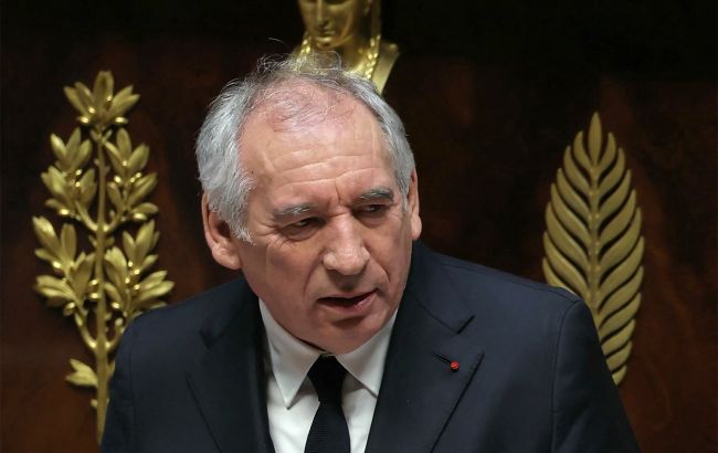 Це економічна катастрофа: прем'єр Франції про тарифи Трампа