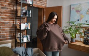 Чи можна носити одяг після смерті рідних: що каже церква і прикмети