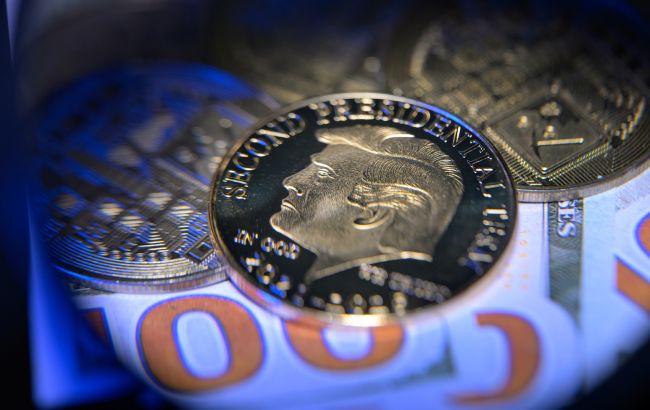 Трамп з&rsquo;явиться на золотих монетах: у США сперечаються через законність рішення