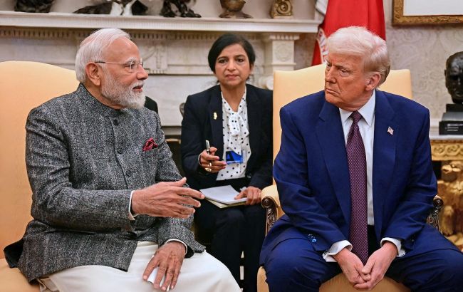 Индия опровергла приостановку переговоров с США о покупке американского оружия