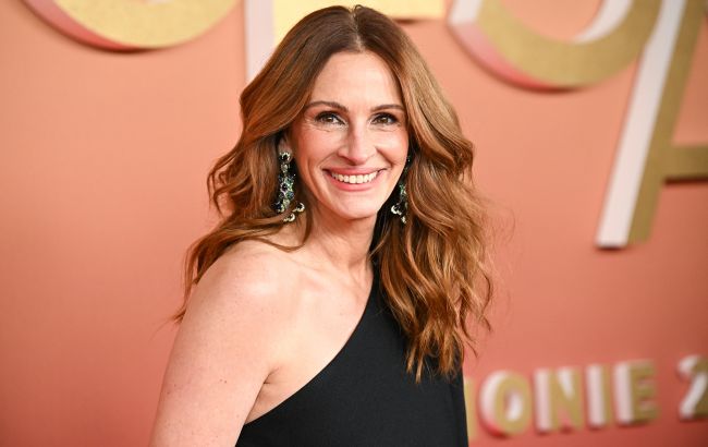 Джулия Робертс нежно поздравила мужа с 57-летием и показала их редкое фото