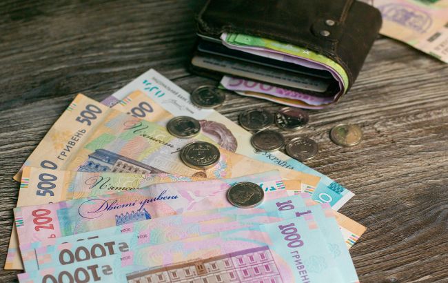 Денег в бюджете мало. С сегодняшнего дня в Украине финансируют только 3 сферы, - нардеп