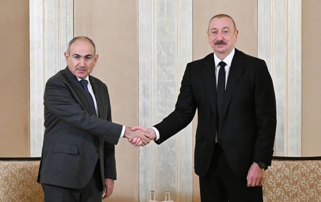 Вірменія та Азербайджан підписують мир: як Трамп витісняє Путіна з Кавказу