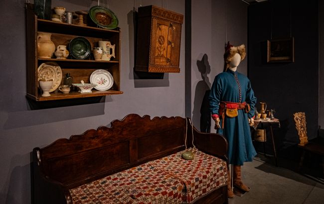 Як українці зберігали пам’ять про предків: козацькі хрести, родові книги й обереги