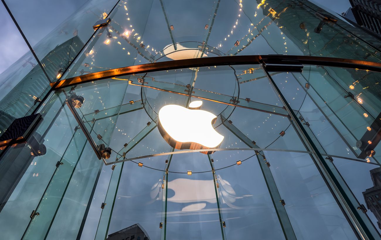 Apple представила новые Apple Watch и AirPods 3: первые фото и главные фишки