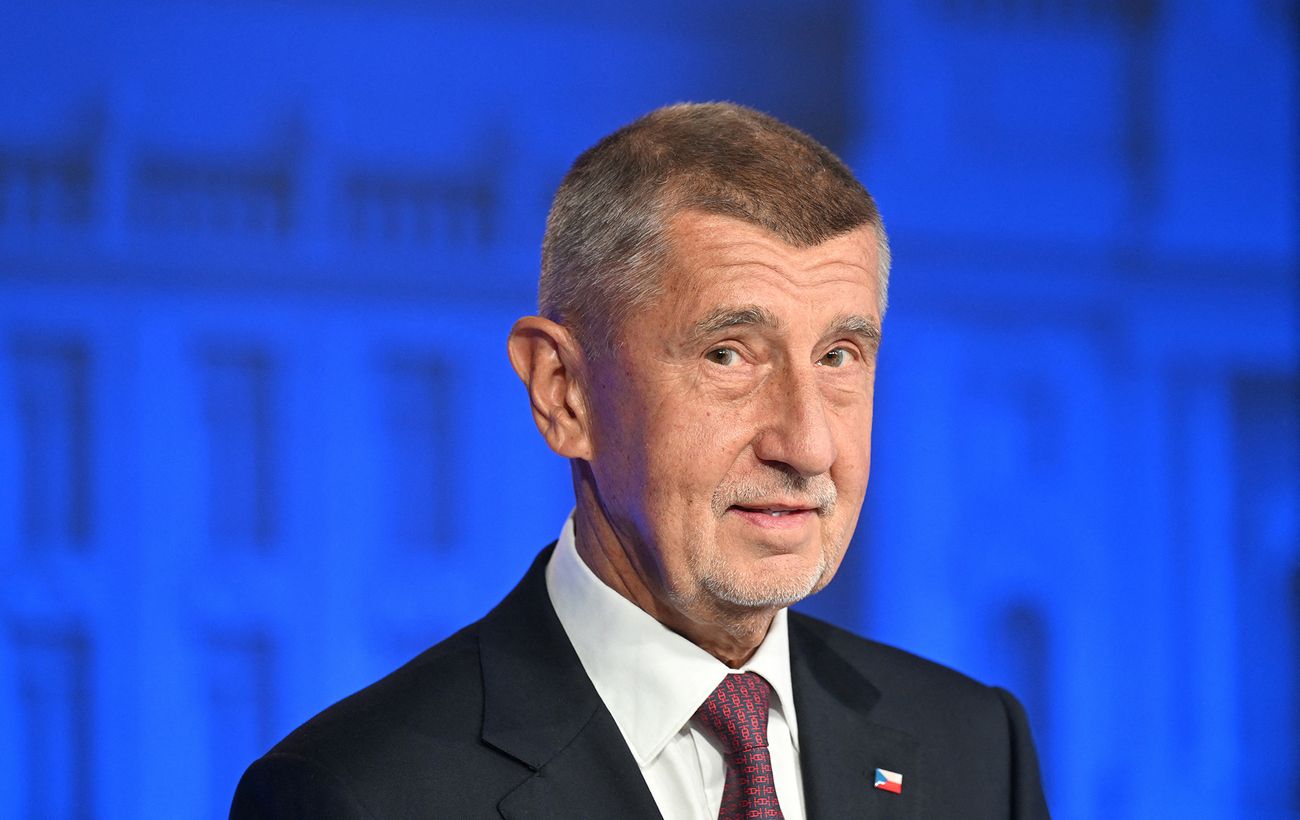 Прем'єр Чехії розкрив секретну інформацію щодо постачання боєприпасів Україні