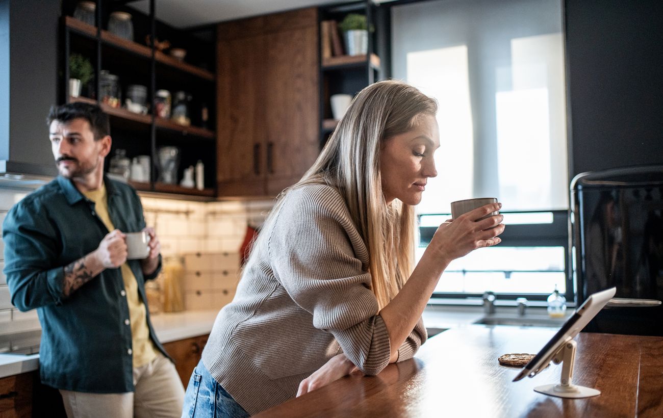 Він - не ваш герой: якщо чоловік робить це у вашій присутності, то вам варто ставити крапку
