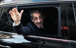 Колишній президент Франції Саркозі знову може потрапити до в'язниці