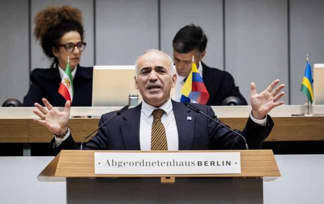 "Це просто розмови для бідних": Каспаров про переговори по Україні, Путіна та майбутнє Росії