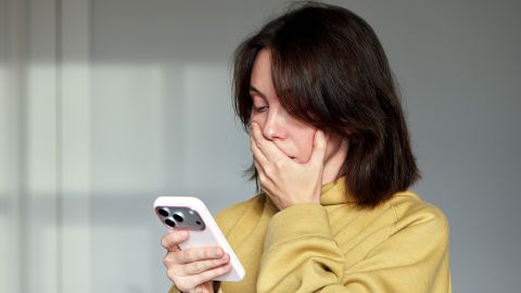 Жінка зробила ДНК-тест й сильно пошкодувала: сімейна таємниця не дає їй спокійно жити