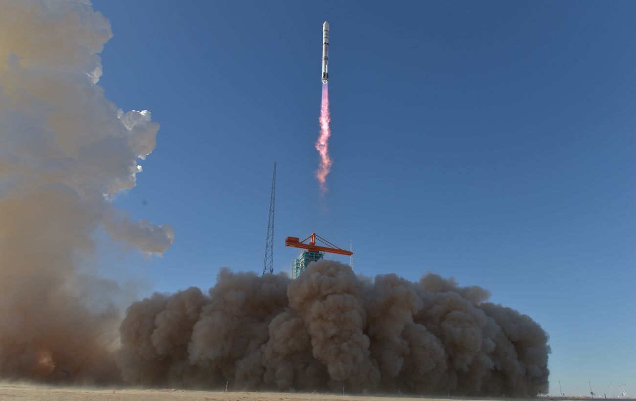 Китай розробив гіперзвукову ракету, яка б'є на 1300 км і коштує