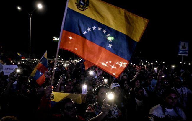 У Трампа відреагували на повідомлення про вибухи у столиці Венесуели