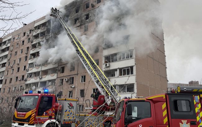 Удар РФ по Запорожью: пострадали более 20 человек, среди них ребенок