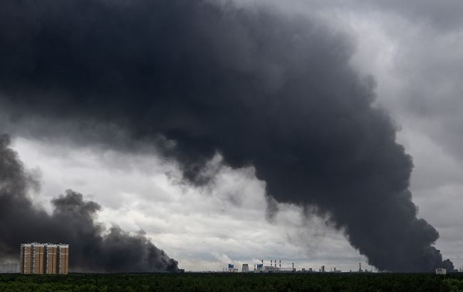 У Тамані згоріло 12 резервуарів з нафтою: "Мадяр" розповів про успіхи "Птахів" СБС