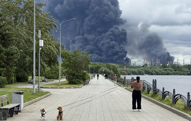 Україна вивела з ладу майже половину нафтопереробки Росії, - Генштаб