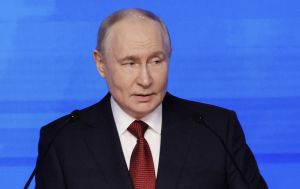 Путін різко змінив риторику щодо України після провалу перемовин із Трампом, - Bloomberg