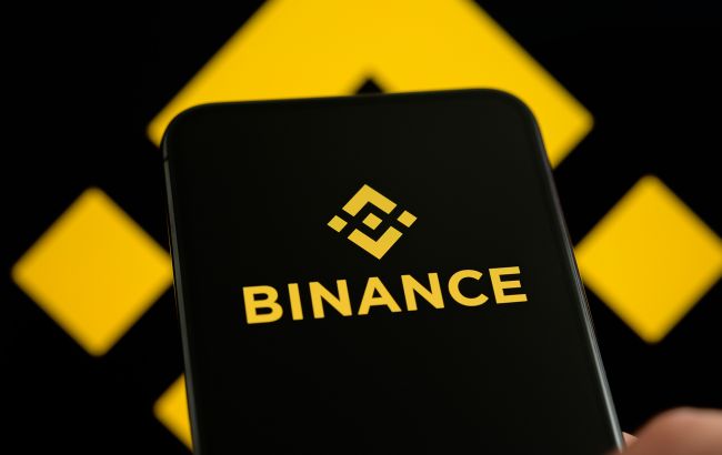 Криптобіржа Binance передала Москві дані росіянина, який донатив "Азову", - Reuters