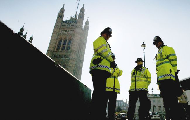 Полиция Лондона ищет преступников с помощью рождественского календаря