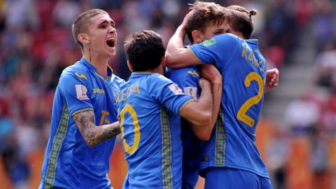 Молодіжна збірна України вперше вийшла в 1/2 фіналу ЧС з футболу