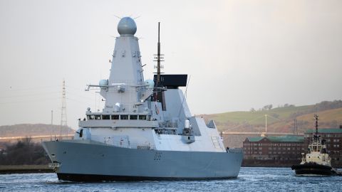 Корабель РФ зробив декілька гарматних черг: журналіст Daily Mail про інцидент з Defender