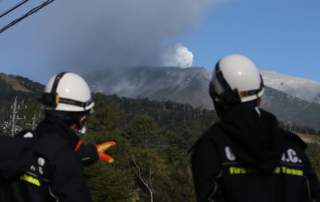 На Пальме обрушилась стена кратера действующего вулкана