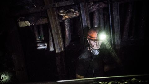 В Донецкой области произошел взрыв на шахте, госпитализированы 10 человек