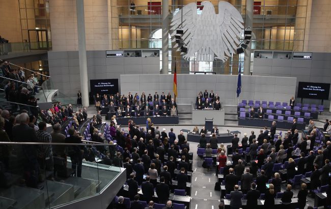Парламент Германии завтра соберется из-за ситуации на границах Украины, - посол