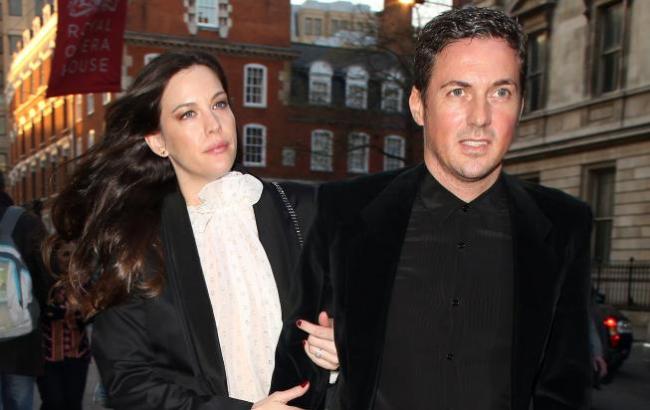 Лив Тайлер подтвердила помолвку с Дейвом Гарднером