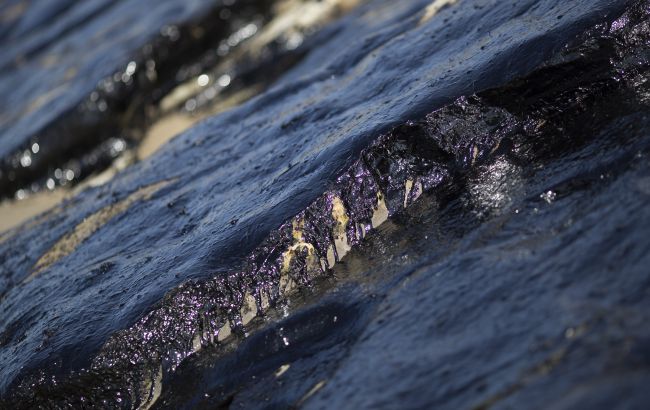 В Черном море произошел разлив нефтепродуктов. Введен режим повышеной готовности