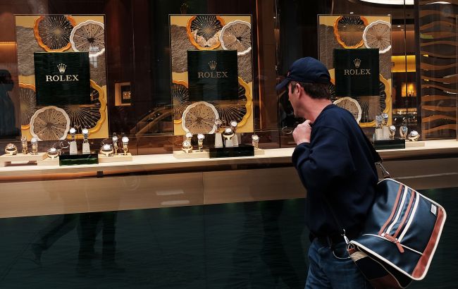 Інвестиції у розкіш: як заробити на діамантах, топ-брендах і мистецтві