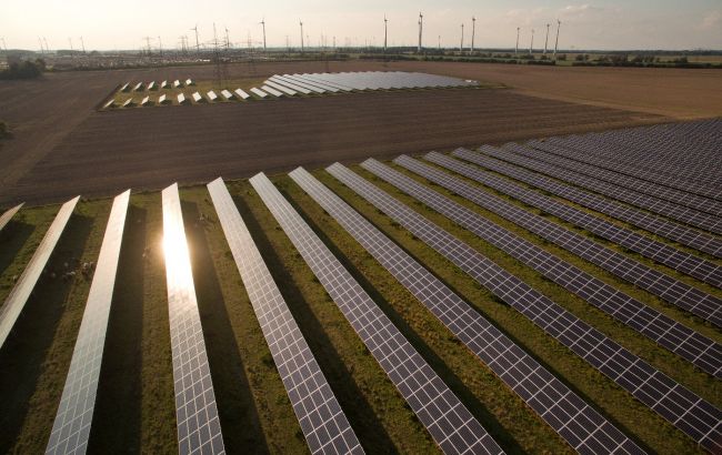Солнечная энергия обвалила цены на газ в Европе до минимума за два года, - Bloomberg