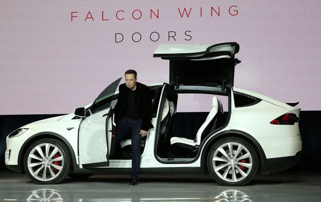 Tesla пішла назустріч захисникам тварин