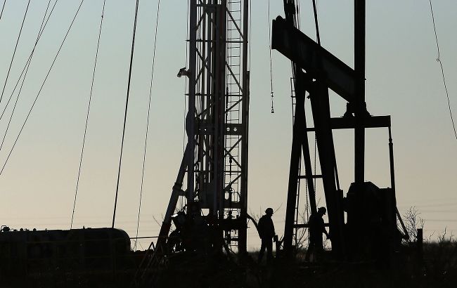 Нефть дорожает второй день подряд после рекордного обвала из-за банковского кризиса