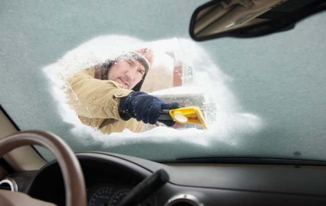 Двірники на авто більше не замерзатимуть, якщо скористаєтесь цими порадами