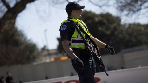 В Калифорнии обстреляли автобус: есть погибший и пострадавшие