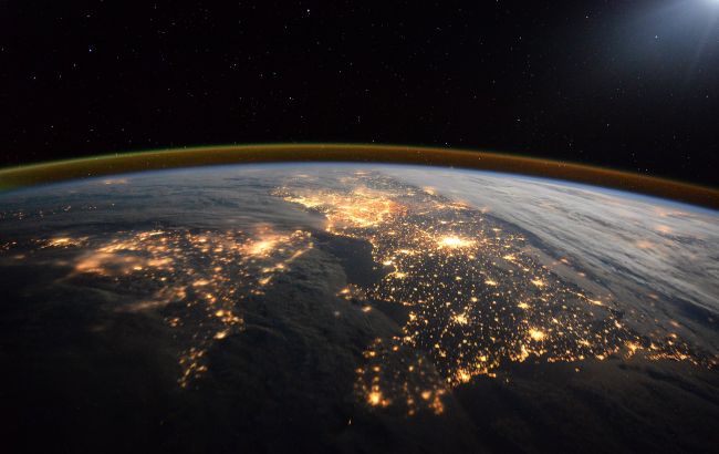 Спалах у небі над Києвом: в NASA прокоментували незвичне явище