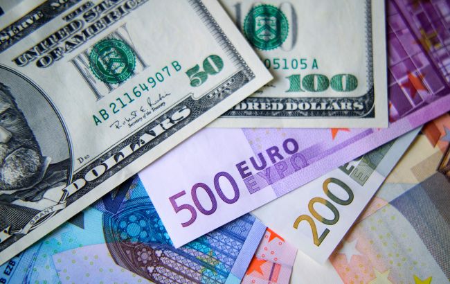 Замороженные активы России на 300-350 млрд долларов пойдут на репарации Украине, - Reuters