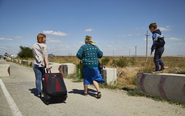 Штрафи за виїзд з ОРДЛО через Росію можуть скасувати: комітет Ради підтримав закон