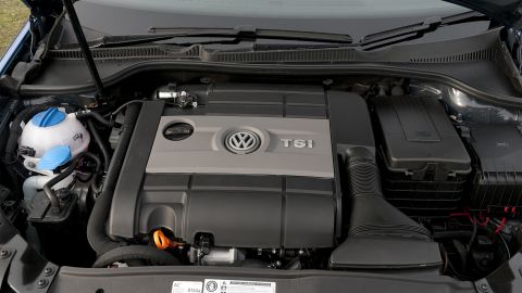 Чего нельзя делать при холодном запуске мотора в мороз: важные советы