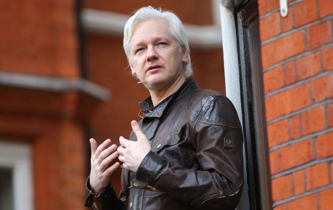 Засновник WikiLeaks Ассанж переніс мікроінсульт після повідомлення про екстрадицію