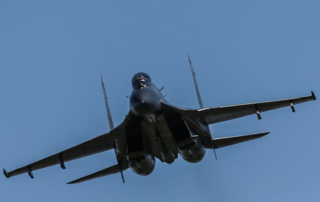 Разведка Британии назвала причины неточных авиаударов России