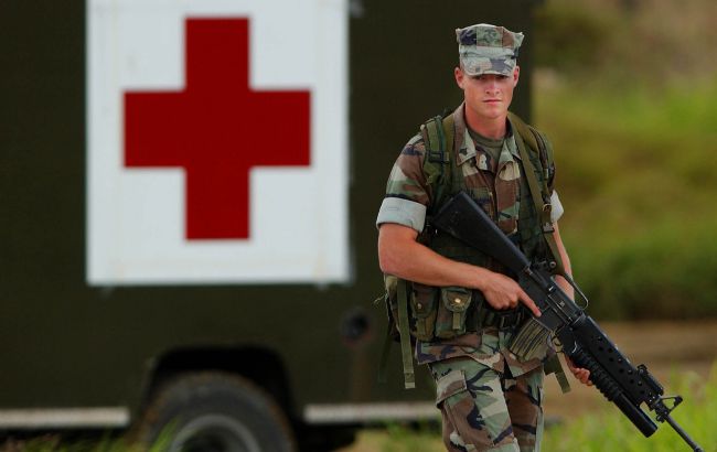 В США привлекли военных медиков для работы в COVID-больницах