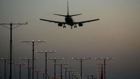 Пассажир&nbsp;Ryanair раскрыл подробности принудительной посадки самолета с "бомбой" в Минске