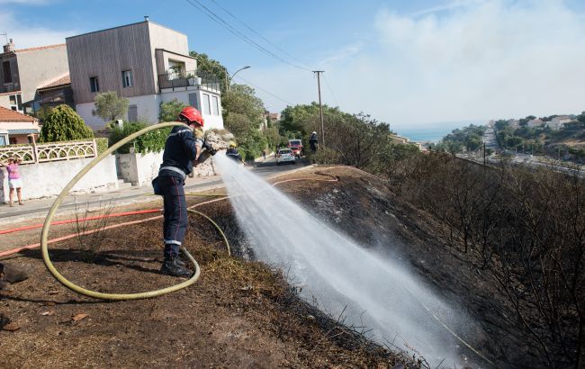 Во Франции бушуют пожары: пострадали 22 человека, есть первая жертва