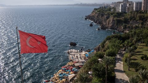 Власти Турции не исключают закрытия страны для туристов. Названо условие