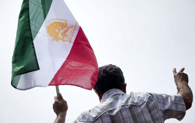 Иран отказался обсуждать свою ракетную программу с другими странами