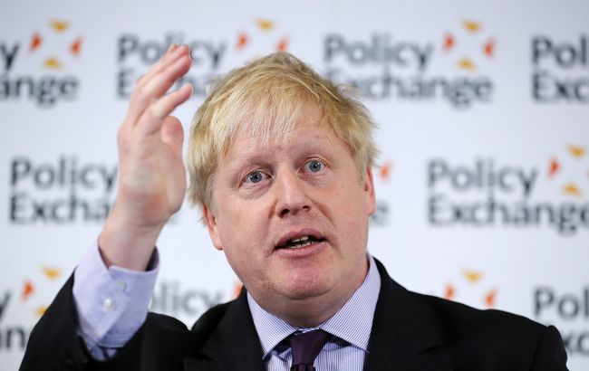 В Британии парламент обязал Джонсона попросить ЕС отсрочить Brexit